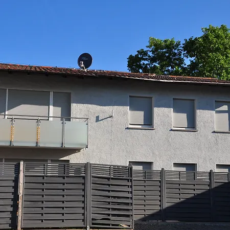Weisenau Plaza-3